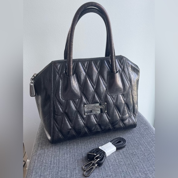 ❗️SOLD❗️ VALENTINO Diamond GIGI Satchel Bag - Picture 6 of 13